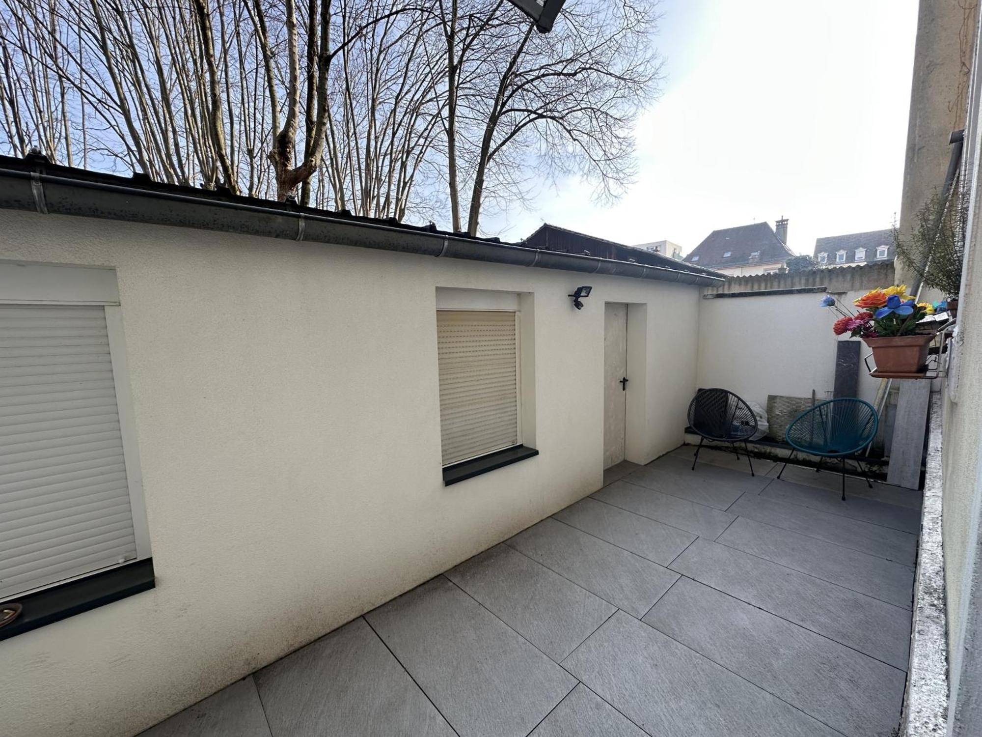 #10 Joli studio, tout équipé Mulhouse centre Extérieur photo